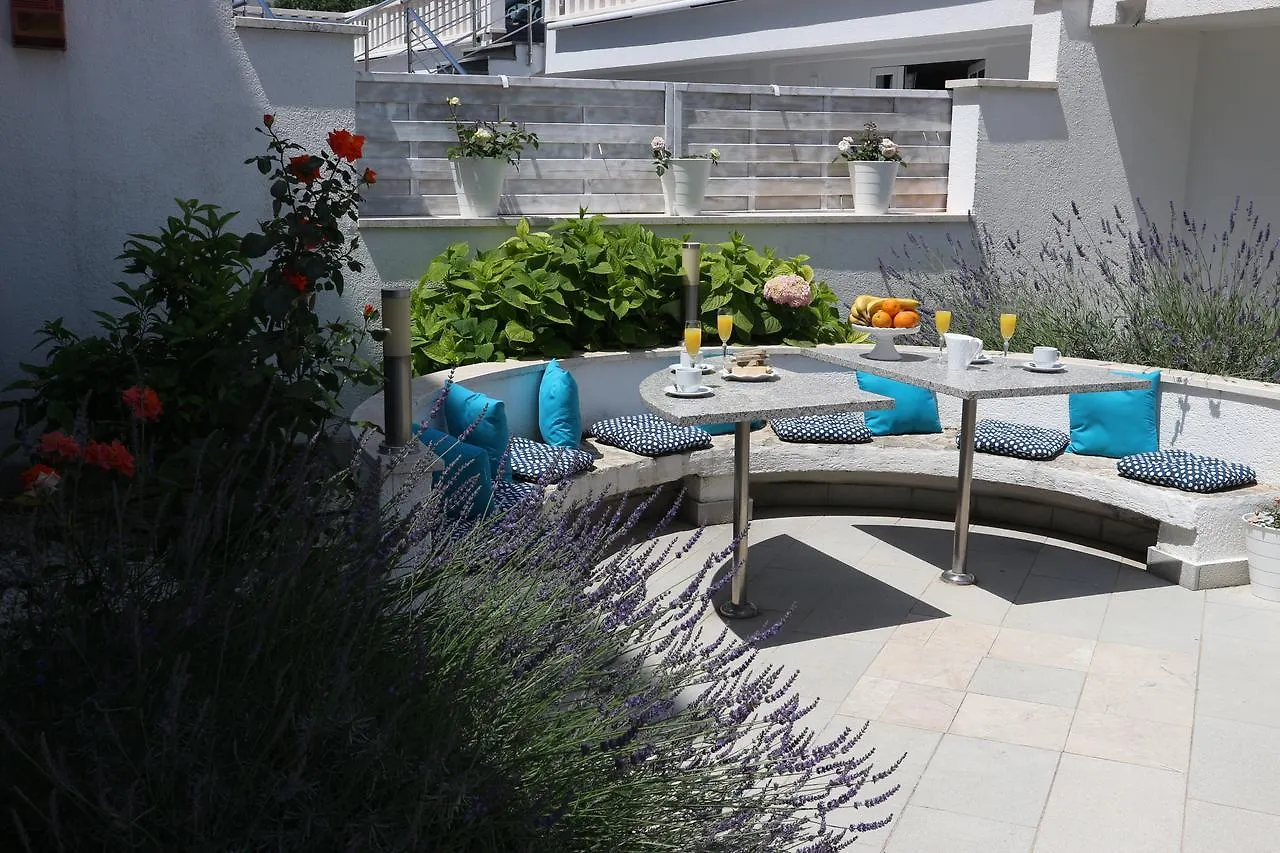 Hotel Bavaria Trogir Seget Donji 3*,  Croatia
