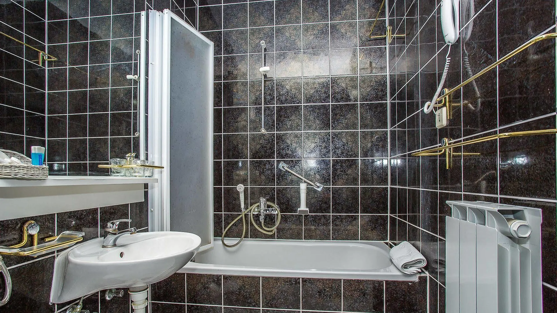 Hotel Bavaria Trogir Seget Donji 3*,  Croatia