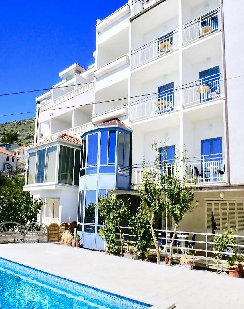 ***  Hotel Bavaria Trogir Donji Seget Croacia